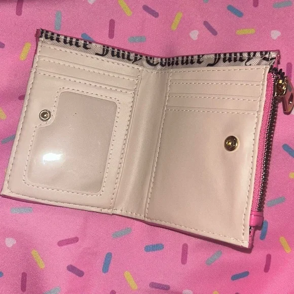 Juicy Couture Hot Pink Heart Wallet - Picture 2 of 5